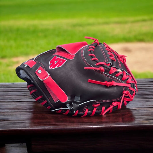 33.5 Catcher's Mitt Black & Red